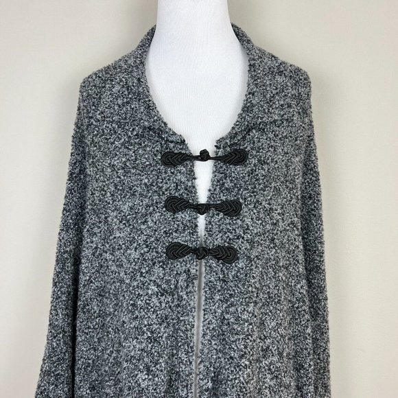 VON SAKEN Poncho Sweater Womens One Size Gray Wool Blend Knit Toggle Longline - Picture 2 of 13